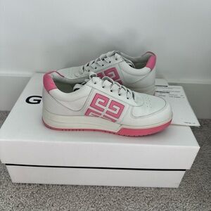 GIVENCHY Women's G4 Leather Pink & White Logo Low Top Sneakers 35.5 $599